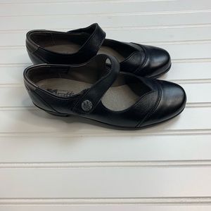 Umberto Raffini Bethany Black Mary Jane Size 8